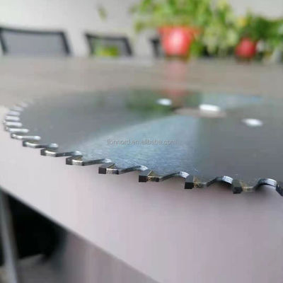 24 inch TCT Carbide Tanden Hout snijplaat Circulaire zaagmes met tanden